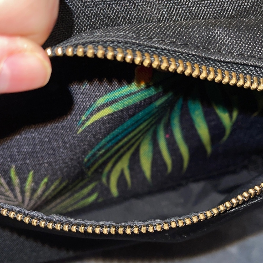 Herschel Supply Company Black Tropical Backpack So cute and RARE Herschel - Picture 5 of 6